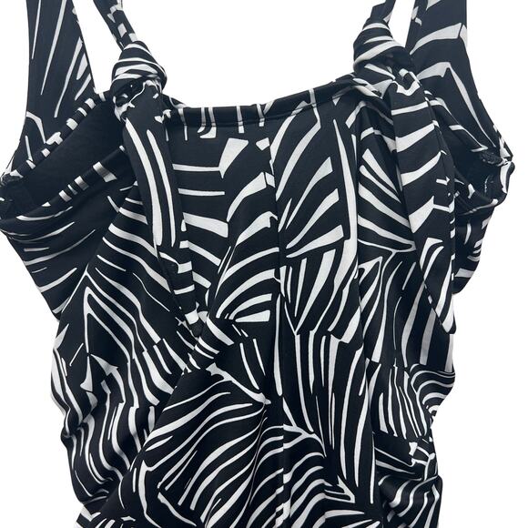 Lane Bryant Black & White Women's Bathing Suit Size 16 Padded Cups - Picture 8 of 16